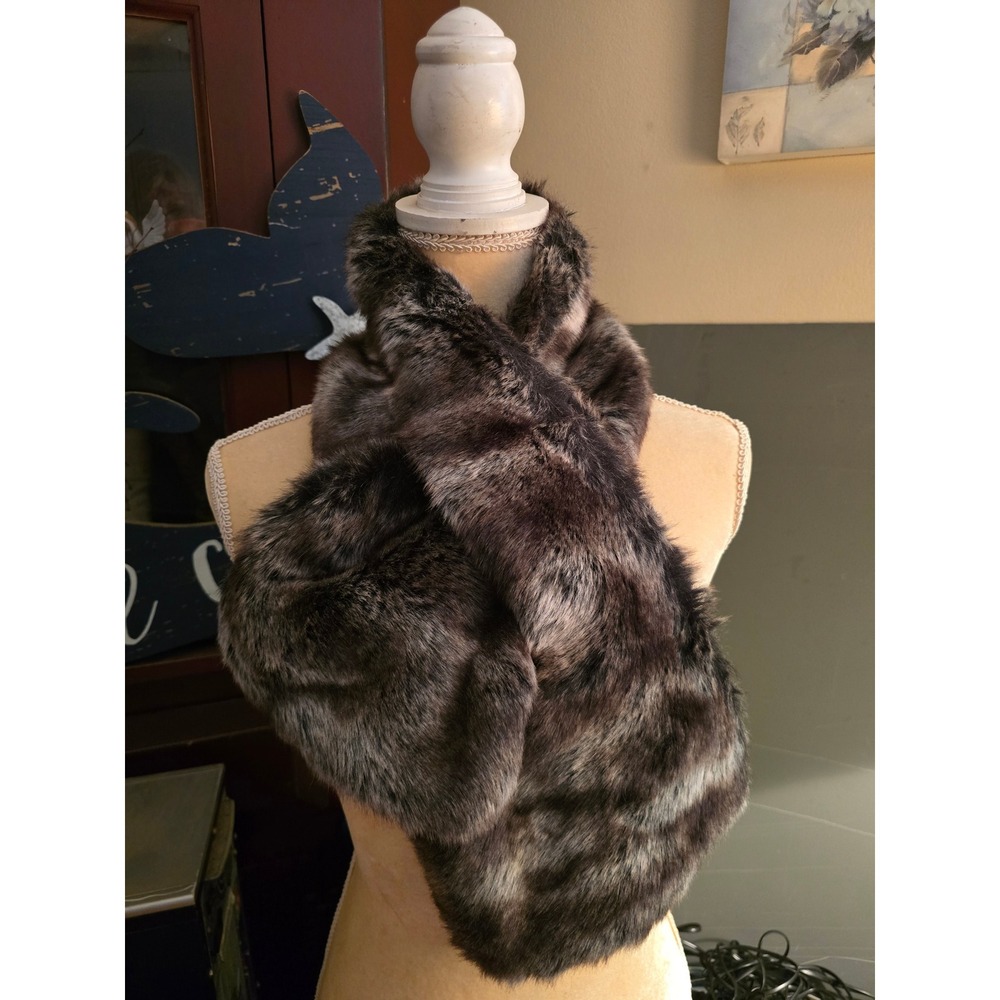 Rachel Zoe Brown Grey Faux Fur Pull Through Scarf Satin Lined Variegated Wrap